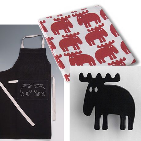 Make space in your kitchen for the king of the forest! Tea towel, refrigerator magnet and grill apron with moose design by Färg & Form