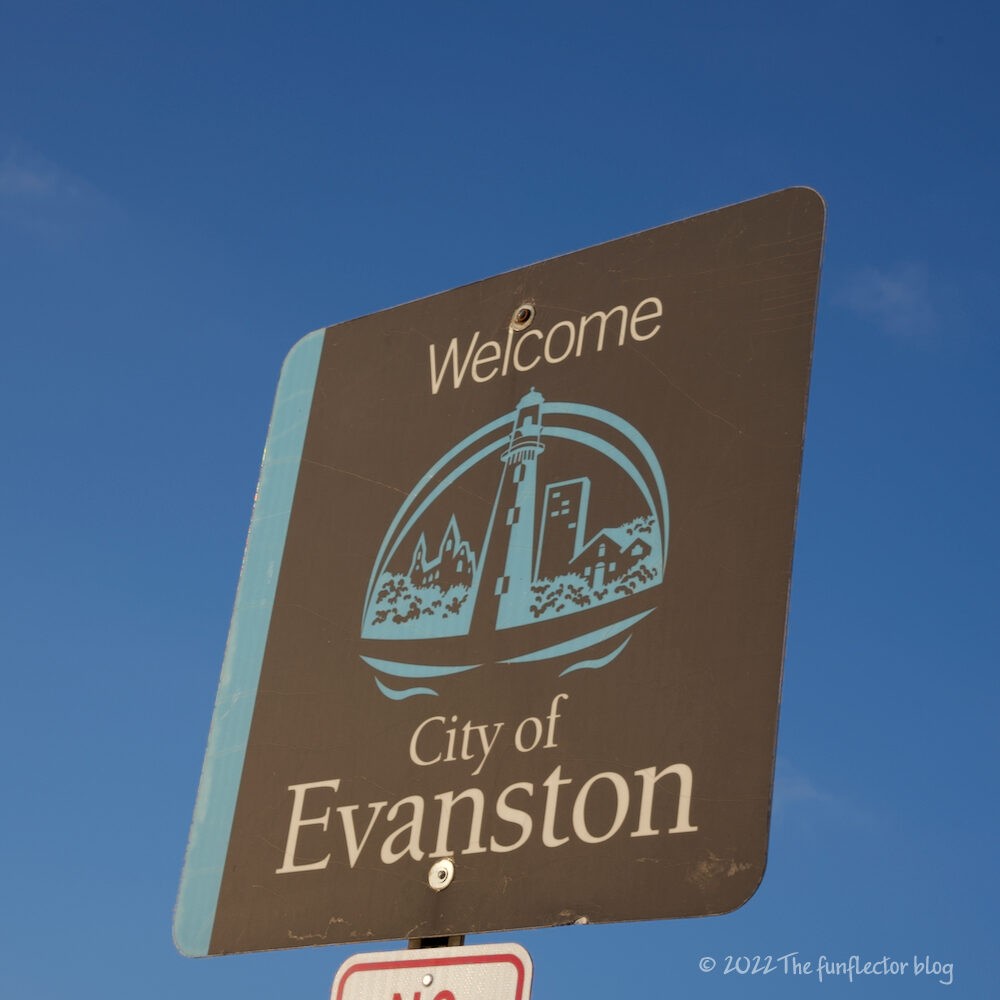 Welcome to the City of Evanston sign